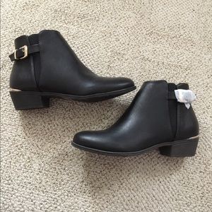 Ankle boots